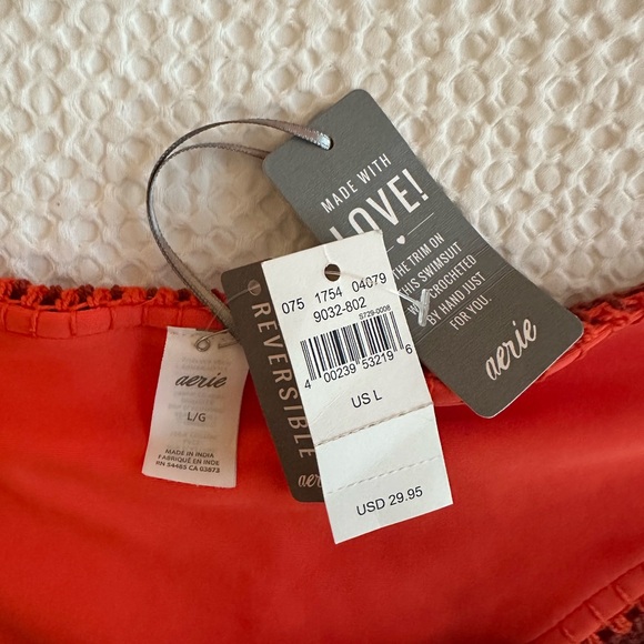 Crocheted reversible bikini bottom - Picture 2 of 3